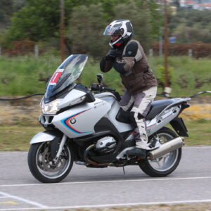 RIDING 4 b